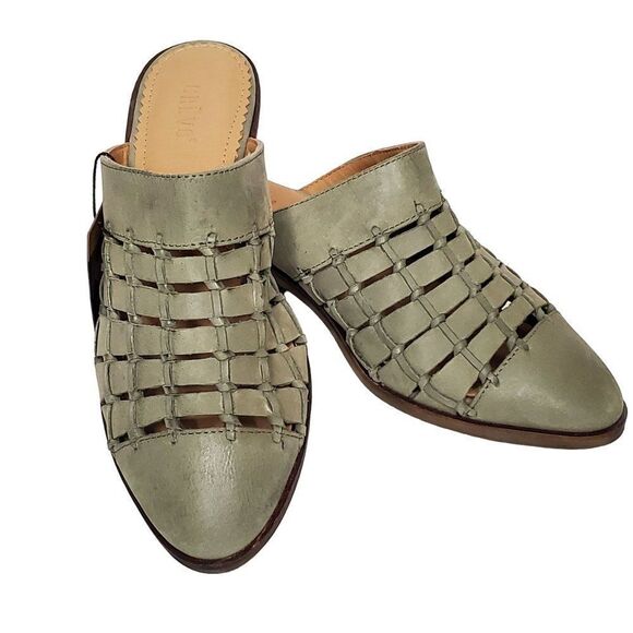 NEW Crevo Lavender Woven Leather Mule 7 Sage Green Slip On 2" Heels - Picture 1 of 9
